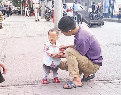 小孩沾酒妥不妥？ 专家称儿童经常喝酒有碍发育