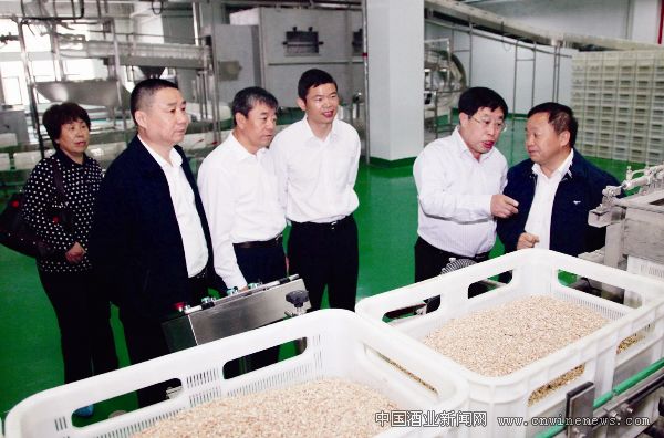 点击放大